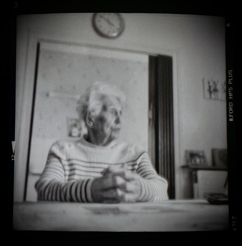 Léonie Sept - Photographie N&B, Lubitel 166B